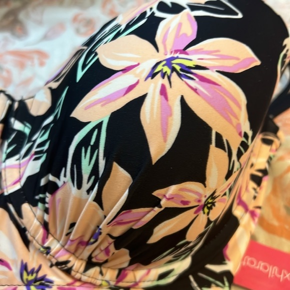 Women's NWT Xhilaration Push Up Bathing Suit Top Tie Back Size XL - Picture 3 of 9